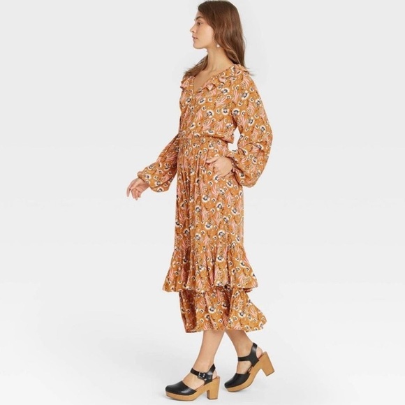 Universal Thread Balloon Long Sleeve Ruffle Collar Dress in Yellow Floral - Picture 14 of 14